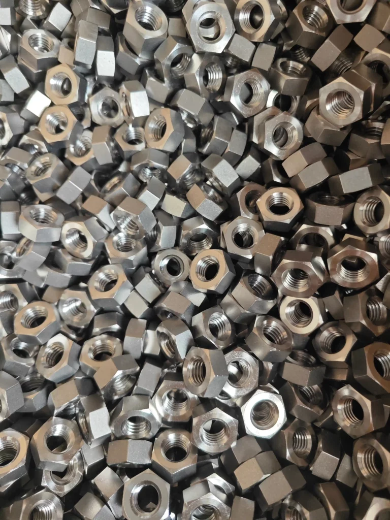 lot d'écrous pour assemblage de vis titane