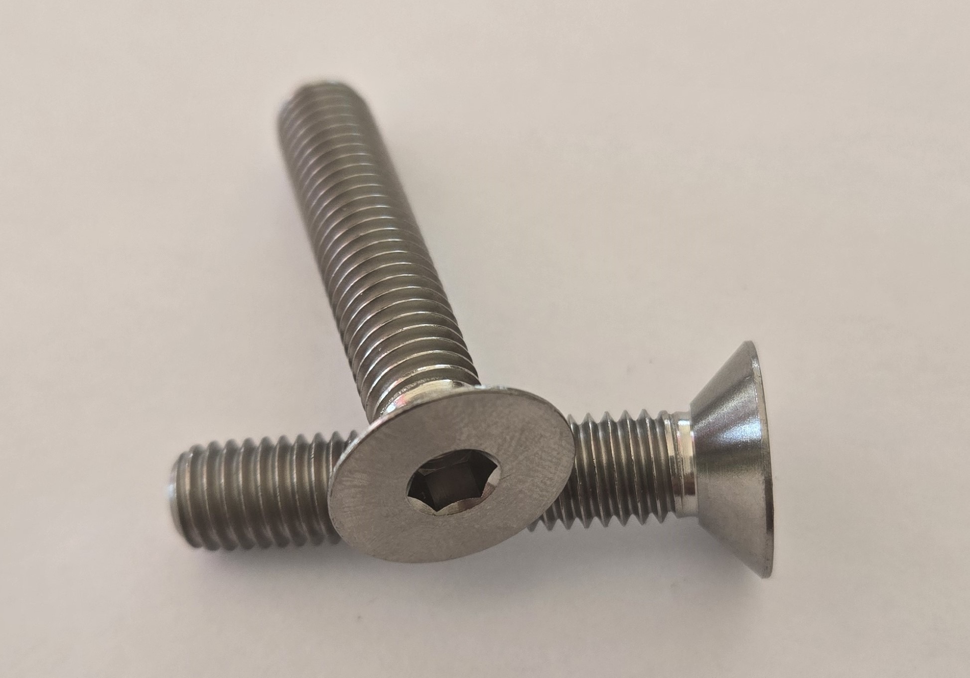  tête fraisée vis grade 2 T40