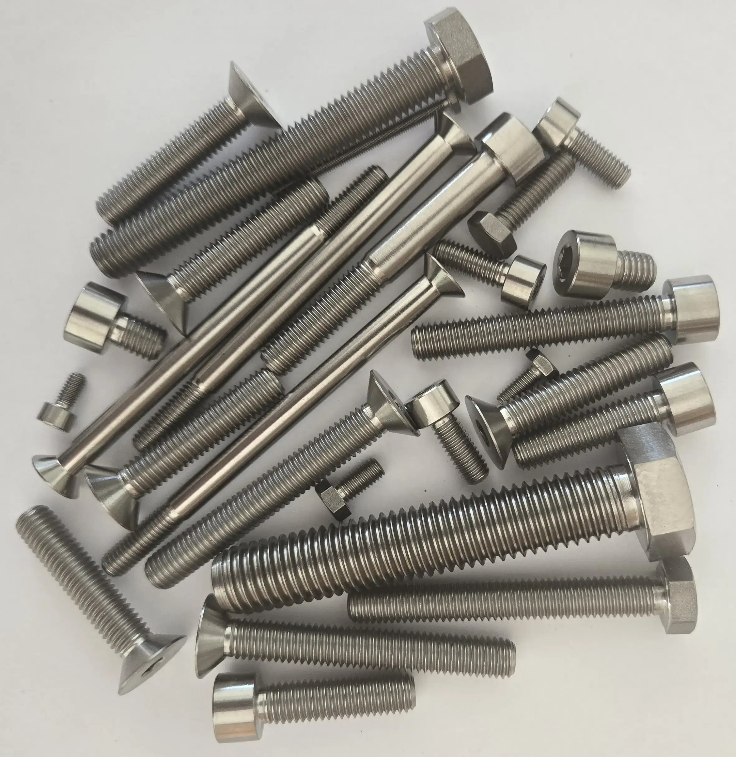 vis titane résistance corrosion et durabilité